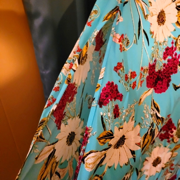 VICTORIAS SECRET XS/SM KIMONO - Picture 2 of 3